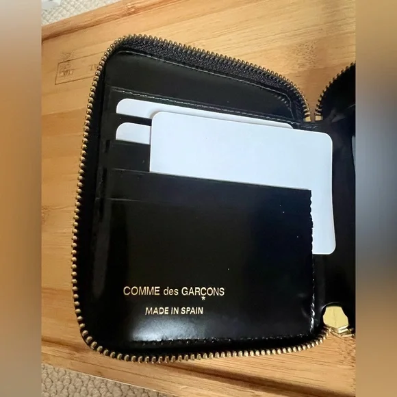 Comme des Garcons Square Bifold Full Zip Around Wallet in Black Hologram - Rare - Picture 15 of 15